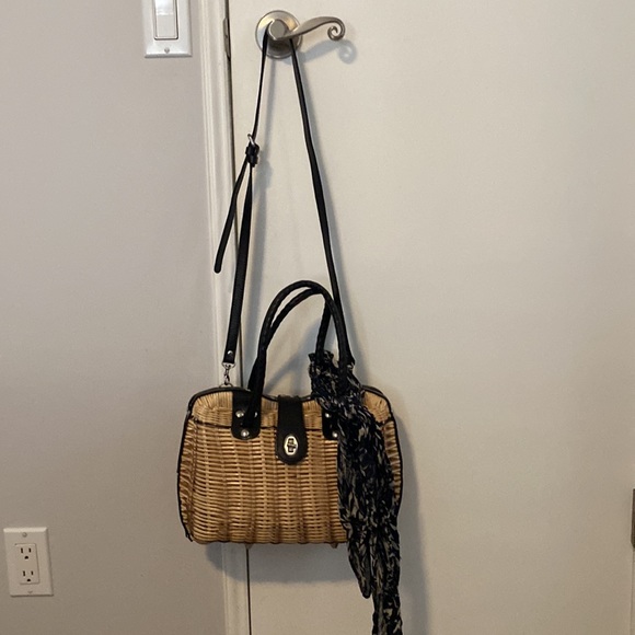 Authentic Patricia Nash Lucena Woven Crossbody/ Shoulder Purse - Picture 2 of 9